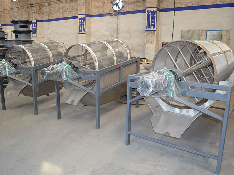 滾筒篩分機的基本構(gòu)造-運行過程中需注意問題(滾筒篩分機分級篩)